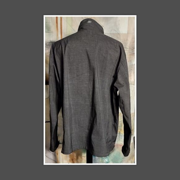 FreeTech Gray Windbreaker/Rain Coat Light Weight, With Ajustable Wrist Straps 2X - Picture 2 of 7